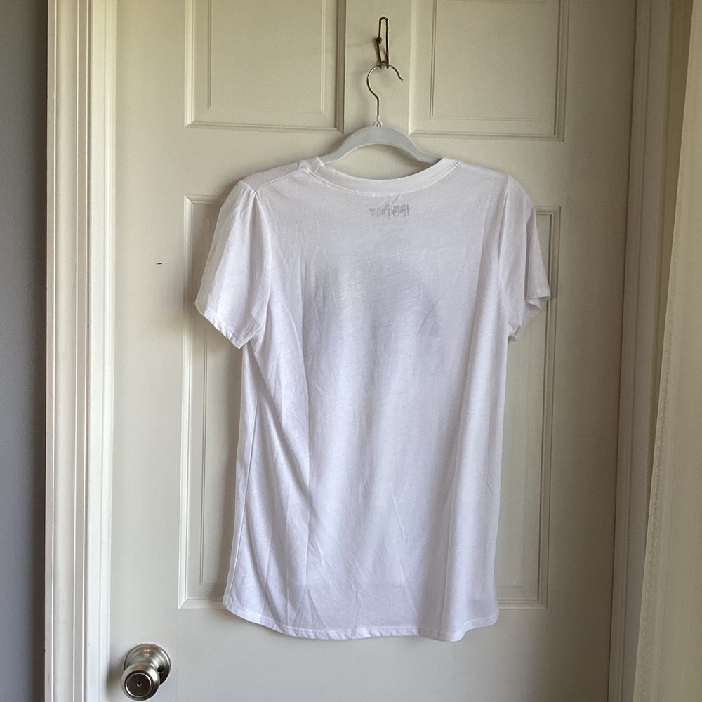 Harry Potter Women’s White Short Sleeved Graphic Tee.  Size L. - Picture 2 of 3